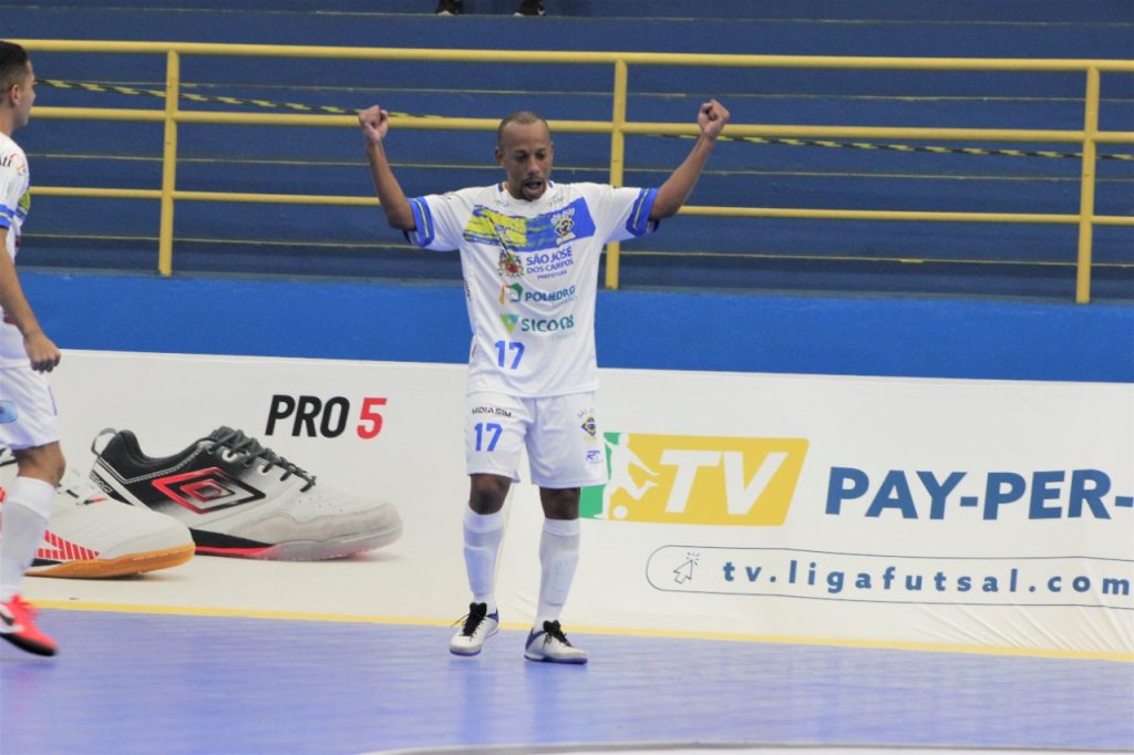 São José vence a primeira na LNF 2021